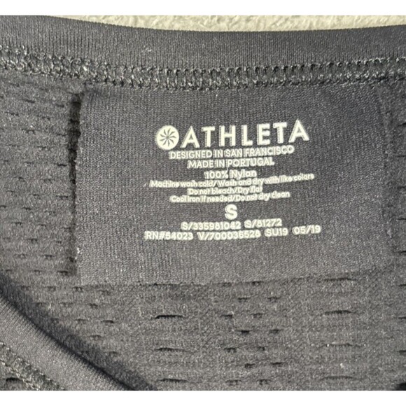 Athleta Foothill T Shirt Women’s Size S Black Vented Workout Outdoors Yoga Basic - Picture 6 of 13